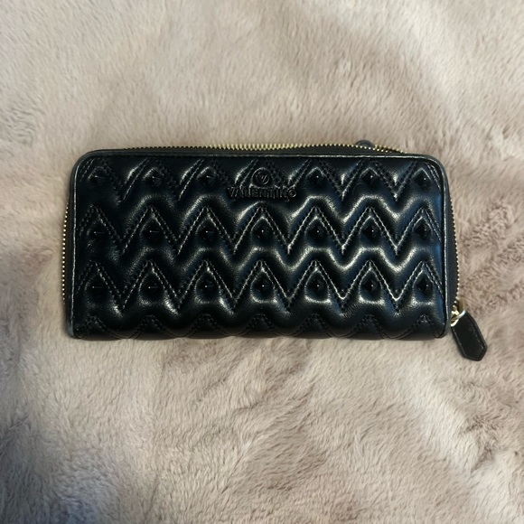 Valentino Black Wallet - Picture 4 of 5
